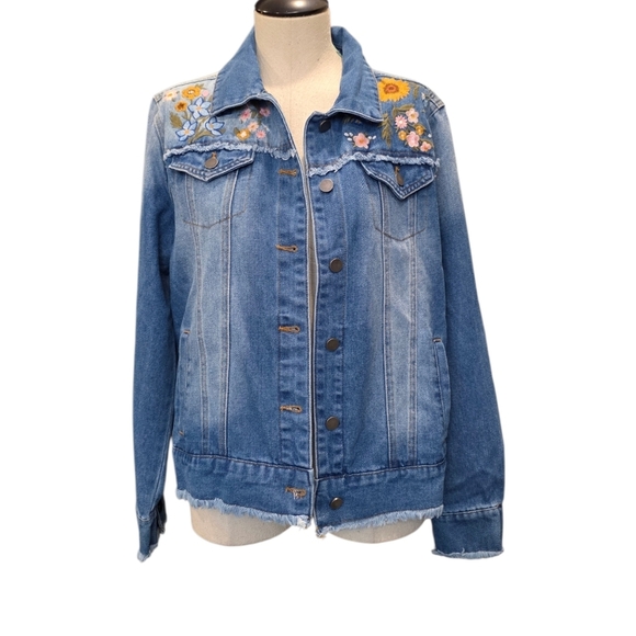Linda Anderson Jackets & Blazers - NWT'S Linda Anderson Blue Denim Jacket- Embroidered